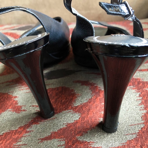 NEW!! Antonio Melani Slingbacks, textured leather - Picture 4 of 8